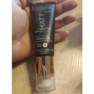 Eveline Cosmetics Matt My Day, Mattifying Foundation Long Lasting Formula 12 H (Długotrwały podkład matujący) - opinie | zdjęcie do recenzji od AnnNowa - 1
