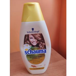 Schauma Every Day shampoo with Chamomile-Extract (Codzienny szampon z ekstraktem z rumianku) - opinie | zdjęcie do recenzji od Miliana23 - 1