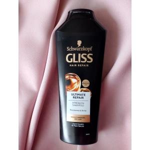 Schwarzkopf Gliss Ultimate Repair, Szampon do włosów bardzo zniszczonych (stara wersja) - opinie | zdjęcie do recenzji od BellaMakeup