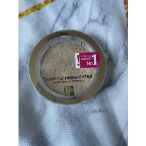 Eveline Cosmetics Feel the Glow, Diamond Highlighter (Rozświetlacz do twarzy) - opinie | zdjęcie do recenzji od Gabriela031099