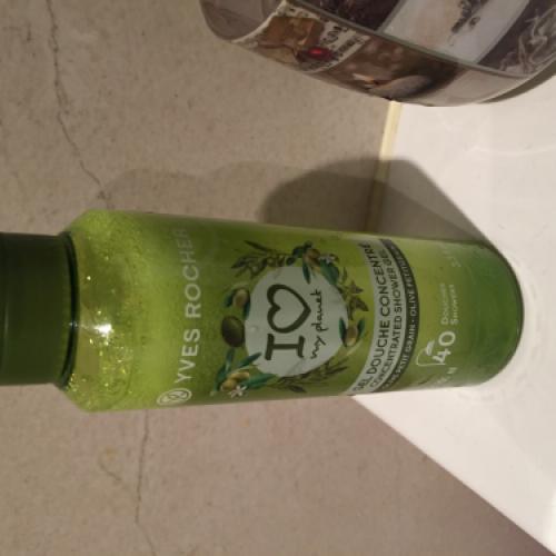 Yves Rocher I Love My Planet, Gel Douche Concentre Olive Petit Grain [Concentrated Shower Gel 'Olive Petit Grain'] (Skoncentrowany żel pod prysznic 'Oliwka i petit grain') - opinie | zdjęcie do recenzji od Emilia34