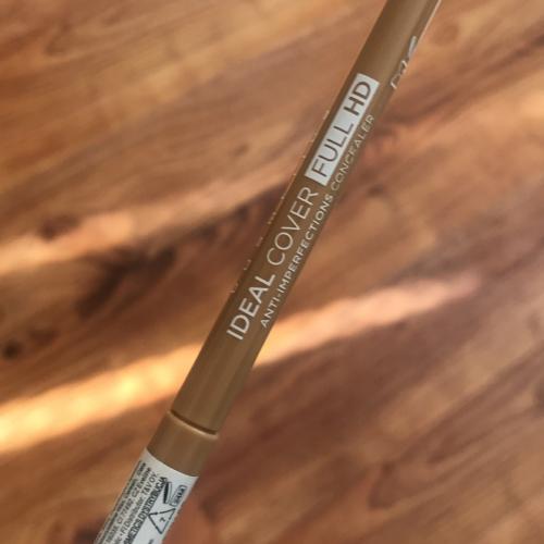 Eveline Cosmetics Ideal Cover Full HD, Anti - Imperfections Concealer (Korektor precyzyjny na niedoskonałości) - opinie | zdjęcie do recenzji od rozarozewicz