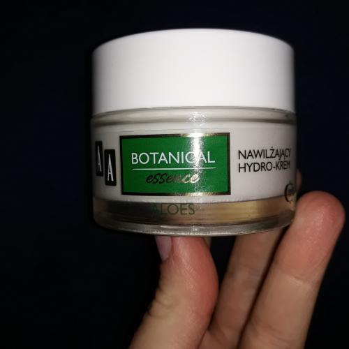 AA Botanical Essence, Nawilżający hydro-krem `Odświeżenie + ukojenie - Aloes` - opinie | zdjęcie do recenzji od martus2803