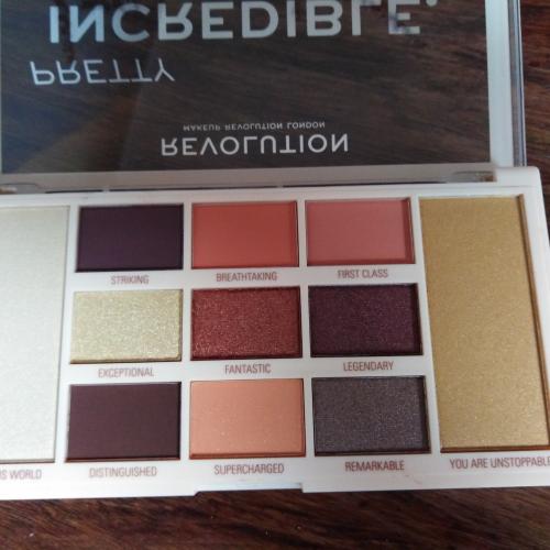 Revolution Beauty (Makeup Revolution) Pretty Incredible, Eyeshadow Palette (Paleta 11 cieni do powiek) - opinie | zdjęcie do recenzji od Kaya000000 - 2