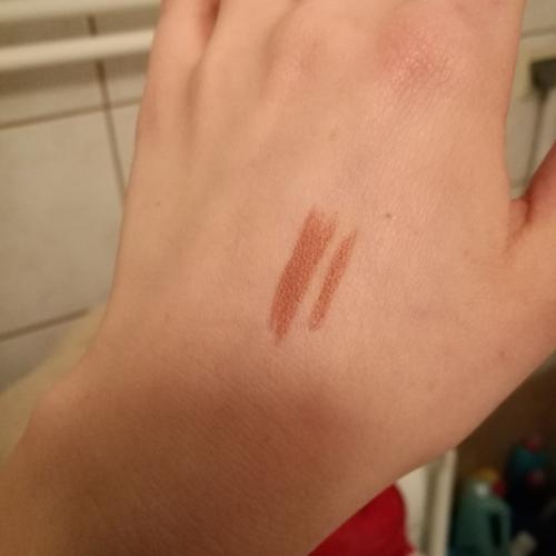 Maybelline New York West Coast Glow By Gigi Hadid, New York Glam Look, Matte Lipstick (Matowa pomadka do ust) - opinie | zdjęcie do recenzji od Nattrook