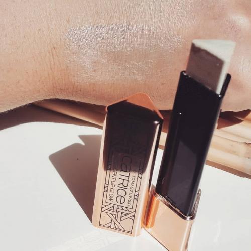 Catrice Catrice x Dawid Tomaszewski, Iridescent Lip Glow (Pomadka opalizująca) - opinie | zdjęcie do recenzji od BlackisBlack - 2