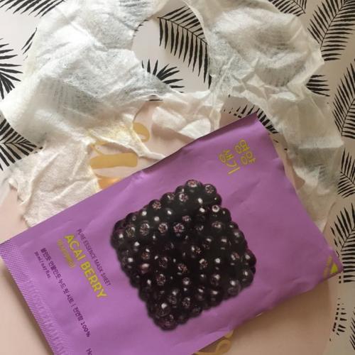 Holika Holika Pure Essence, Acai Berry, Mask Sheet (Maska w płachcie z jagodami acai) - opinie | zdjęcie do recenzji od ivva1