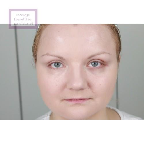 BeneFit Erase Paste (Rozjaśniajacy krem kamuflujący) - opinie | zdjęcie do recenzji od BabyJaneHudson