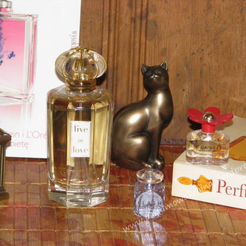 Oscar de la Renta Live in Love EDP - opinie | zdjęcie do recenzji od perfumowakraina