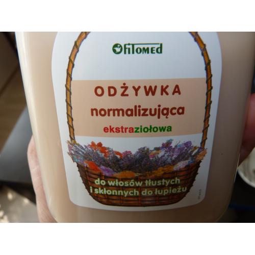 Fitomed Odżywka ekstraziołowa `Zioła i biotyna` do włosów tłustych i ze skłonnością do łupieżu (stara wersja) - opinie | zdjęcie do recenzji od testujacarodzina