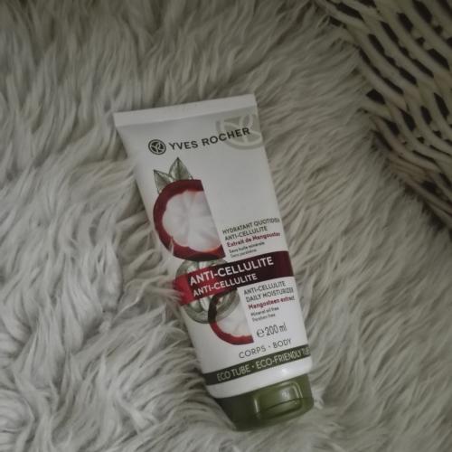 Yves Rocher Hydratant Quotidien Anti-Cellulite (Nawilżające mleczko antycellulitowe) - opinie | zdjęcie do recenzji od ev6
