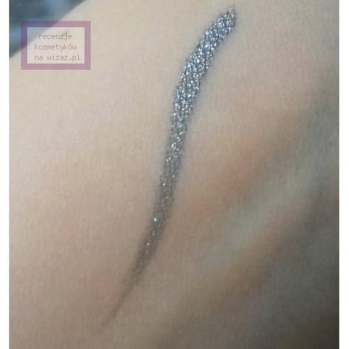 Essence I Love Berlin, Liquid Eyeliner (Eyeliner w płynie) - opinie | zdjęcie do recenzji od kleopatre - 2
