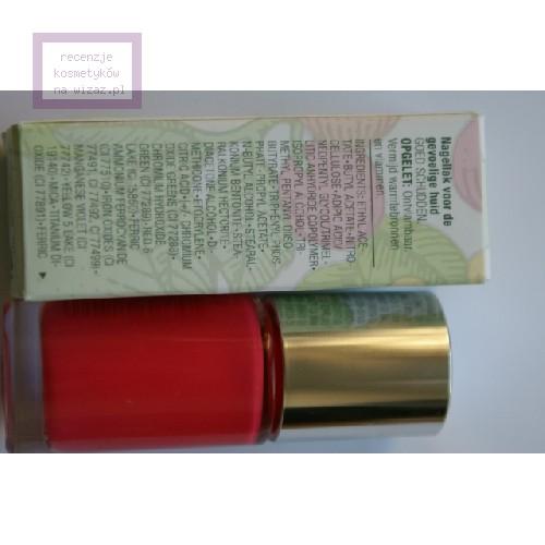 Clinique A Different Nail Enamel for Sensitive Skins (Hypoalergiczny lakier do paznokci) - opinie | zdjęcie do recenzji od Misiowa Jagodka - 4