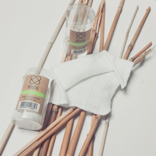 Biolove Bamboo Face Cloth (Bambusowa ściereczka do demakijażu twarzy) - opinie | zdjęcie do recenzji od BlackisBlack - 1