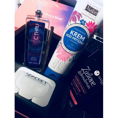 C-Thru Cosmic Aura, Perfumed Deodorant Natural Spray (Dezodorant w atomizerze) - opinie | zdjęcie do recenzji od Victoria_Victoriss