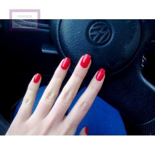 Sally Hansen Dries Instantly 30-Second Top Coat (Preparat wysuszający lakier do paznokci) - opinie | zdjęcie do recenzji od Imma28