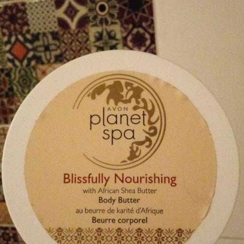Avon Planet Spa, Blissfully Nourishing, Body Butter (Odżywcze masło do ciała z masłem shea) - opinie | zdjęcie do recenzji od Kajmak27