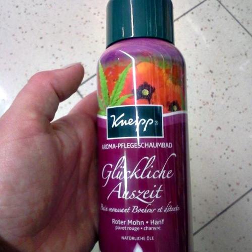 Kneipp Aroma - Pflegeschaumbad Glückliche Auszeit (Aromatyczny płyn pielęgnujący do kąpieli) - opinie | zdjęcie do recenzji od Hizabela