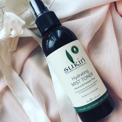 Sukin Hydrating Mist Toner (Tonik nawilżający - mgiełka) - opinie | zdjęcie do recenzji od f60400d832b72deb5c42f716e834e5f0a0698277_6206f895c87a0