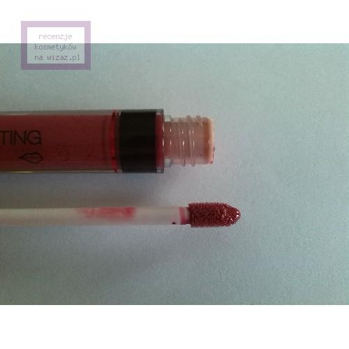 Avon Extra Lasing, Supertrwały błyszczyk do ust - opinie | zdjęcie do recenzji od DreamQueen - 2
