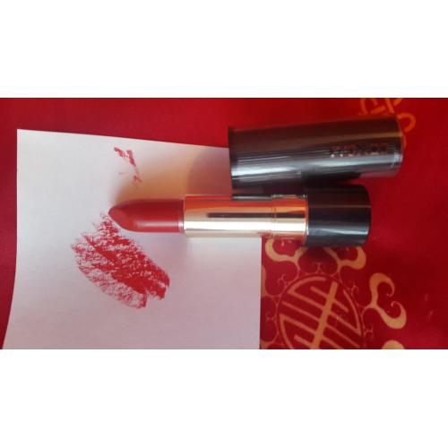 Sensai Rouge Vibrant Cream Color (Kremowa szminka do ust) - opinie | zdjęcie do recenzji od Ola-zz - 2