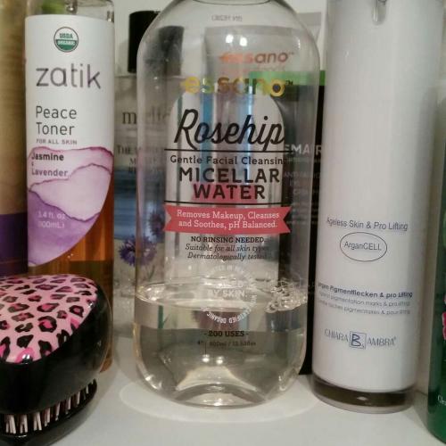Essano Rosehip Gentle Facial Cleansing Micellar Water (Płyn micelarny) - opinie | zdjęcie do recenzji od weroncia85