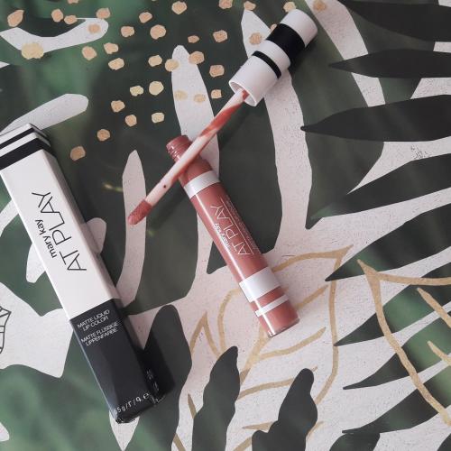 Mary Kay At Play, Matte Liquid Lip Color (Matowa pomadka w płynie) - opinie | zdjęcie do recenzji od prawdziwablondynka - 3