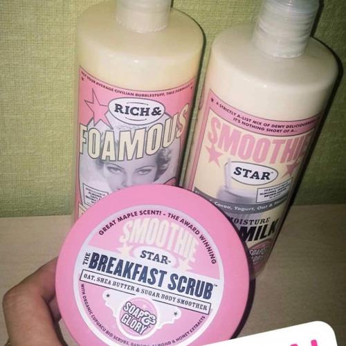 Soap & Glory Rich & Famous, Body Wash (Kremowy żel pod prysznic) - opinie | zdjęcie do recenzji od Rumcykiewicz