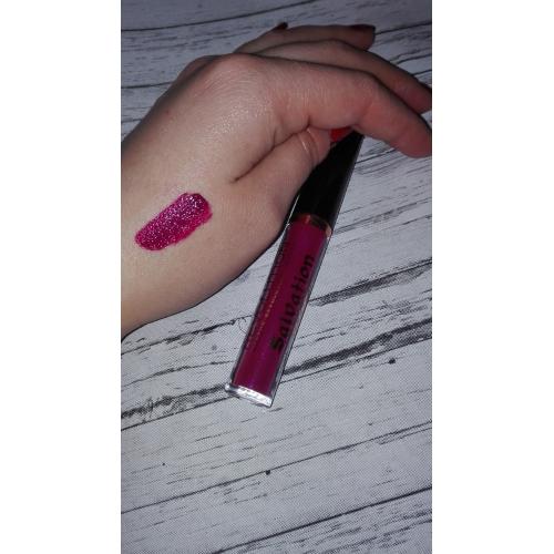 Revolution Beauty (Makeup Revolution) Salvation Velvet Lip Lacquer (Szminka do ust w płynie) - opinie | zdjęcie do recenzji od anja1207