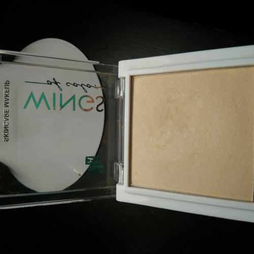 AA Wings of Color Skincare Makeup, Precious Highlighter (Efektowny rozświetlacz do modelowania) - opinie | zdjęcie do recenzji od Kosmetycznemusthave