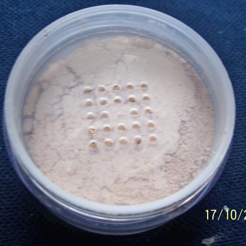 AA Wings of Color 100% Mineral Loose Powder (Puder sypki mineralny) - opinie | zdjęcie do recenzji od Smerfeta83 - 1