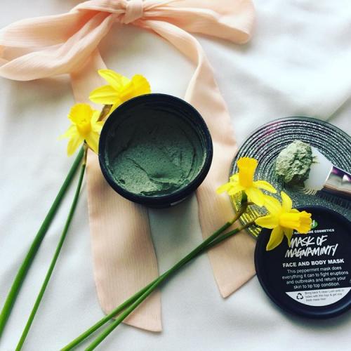 Lush Mask Of Magnaminty (Maseczka - pasta do mycia twarzy głęboko oczyszczająca) - opinie | zdjęcie do recenzji od f60400d832b72deb5c42f716e834e5f0a0698277_6206f895c87a0 - 1