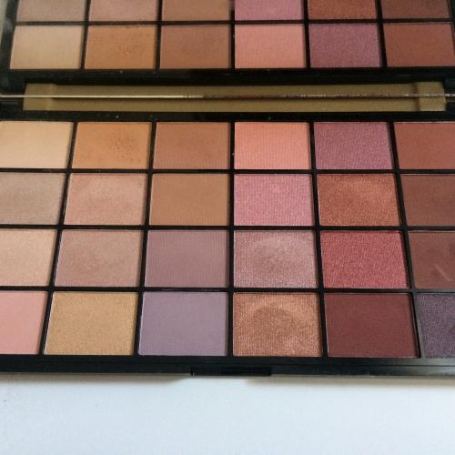 Revolution Beauty (Makeup Revolution) Life on the Dance Floor, Vip Palette, Eyeshadow Palette (Paleta cieni do powiek) - opinie | zdjęcie do recenzji od LoveKiwi