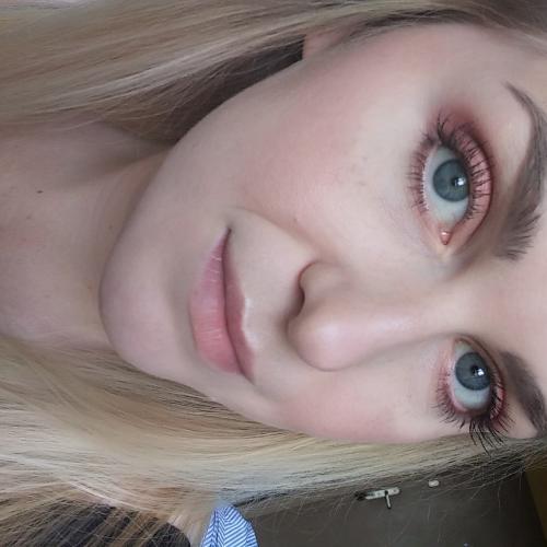 Revolution Beauty (Makeup Revolution) New-trals vs Neutrals Palette (Paleta 16 cieni do oczu) - opinie | zdjęcie do recenzji od Martynamajowa - 2