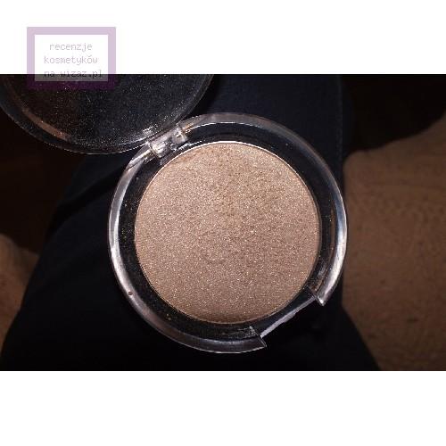 E.L.F. Cosmetics Healthy Glow Bronzing Powder - opinie | zdjęcie do recenzji od pushthebutton - 1