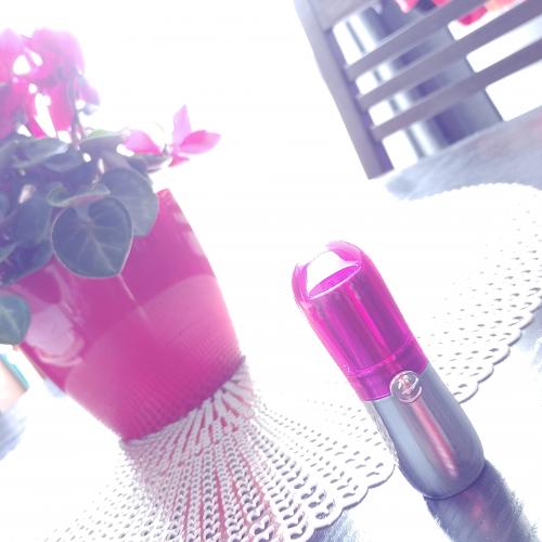 Essence Color Up Shine On Lipstick (Błyszcząca pomadka do ust) - opinie | zdjęcie do recenzji od Martynamajowa - 1