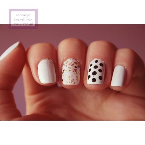 Miss Sporty Candy Shine, Top Coat (Brokatowy lakier nawierzchniowy) - opinie | zdjęcie do recenzji od Lady_Mosquito - 3
