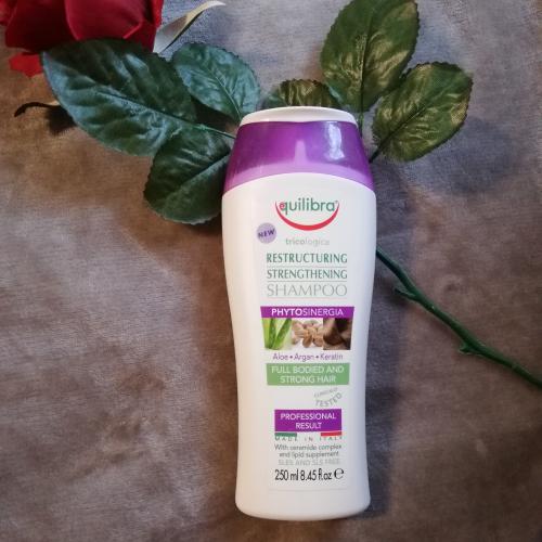 Equilibra Tricologica Shampoo Ristrutturante (Szampon restrukturyzujący) - opinie | zdjęcie do recenzji od mamuska24h