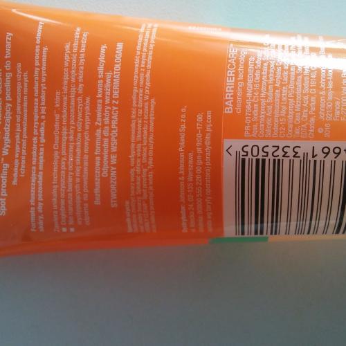 Neutrogena Visibly Clear, Spot Stress Control Daily Scrub (Codzienny peeling przeciw niedoskonałościom) - opinie | zdjęcie do recenzji od elfa90 - 2