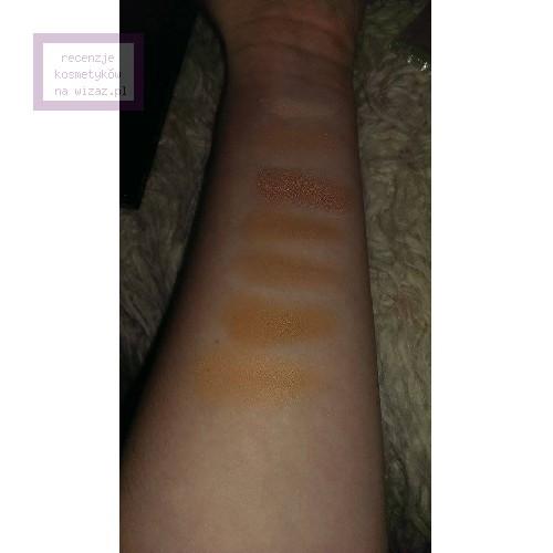 Revolution Beauty (Makeup Revolution) All About Bronze, Bronze Palette (Paleta pudrów brązujących) - opinie | zdjęcie do recenzji od ninaa96 - 2