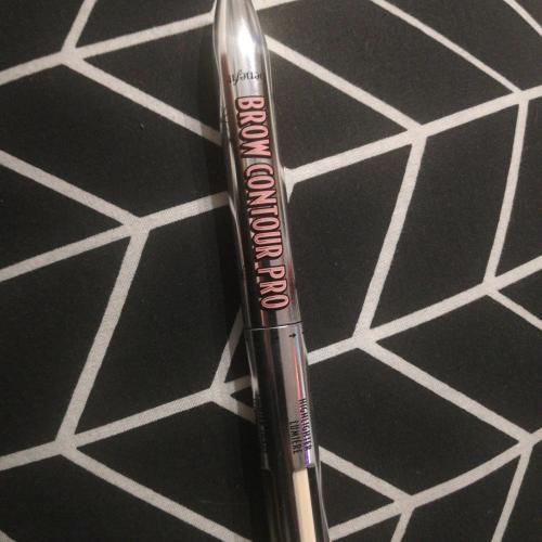 BeneFit Brow Contour Pro (Kredka do konturowania 4 w 1) - opinie | zdjęcie do recenzji od Sann00 - 1