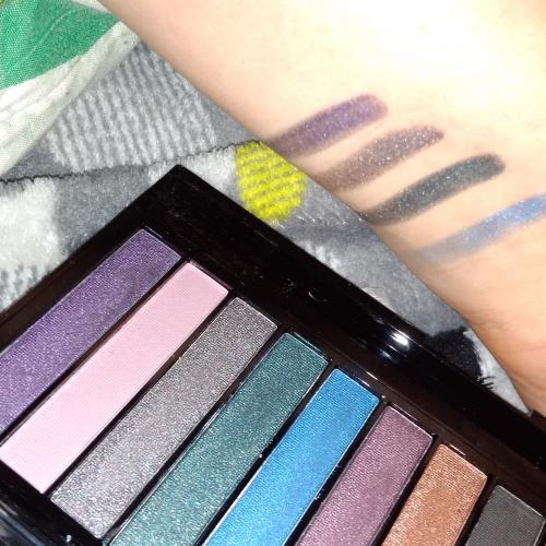 Revolution Beauty (Makeup Revolution) Redemption Palette Hot Smoked (Paleta cieni do powiek) - opinie | zdjęcie do recenzji od szminka2010 - 1