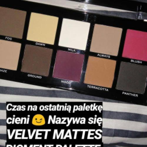 Revolution Beauty (Makeup Revolution) 12 Days Of Christmas Gifts 2018 (Zestaw do makijażu twarzy) - opinie | zdjęcie do recenzji od NataliaQueen - 3