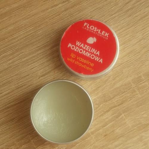 Floslek Lip Care Wazelina kosmetyczna do ust - opinie | zdjęcie do recenzji od MoniaPasi