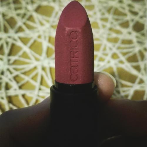 Catrice Ultimate Matt Lipstick (Matowa pomadka do ust) - opinie | zdjęcie do recenzji od rosiecka - 1