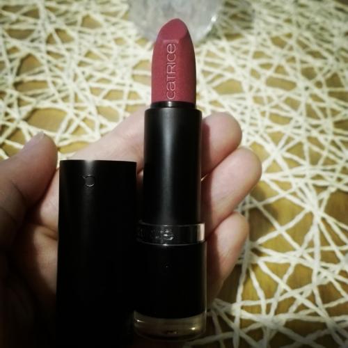 Catrice Ultimate Matt Lipstick (Matowa pomadka do ust) - opinie | zdjęcie do recenzji od rosiecka - 2