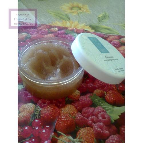 Love Me Green Organic Energising Body Scrub (Organiczny energetyzujący scrub - peeling do ciała) - opinie | zdjęcie do recenzji od jaulia - 1