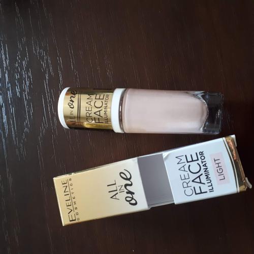 Eveline Cosmetics All in One, Cream Face Illuminator (Kremowy rozświetlacz do twarzy) - opinie | zdjęcie do recenzji od _moniq_k