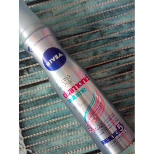 Nivea Diamond Volume Care, Pianka do włosów - opinie | zdjęcie do recenzji od malgorzata_k30