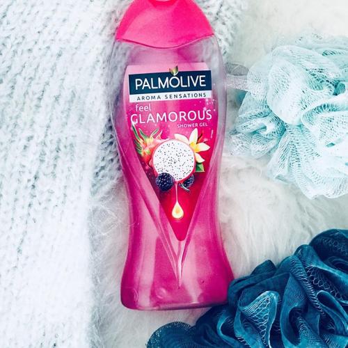 Palmolive Aroma Sensations, Feel Glamorous Pampering Shower Scrub (Peelingujący żel pod prysznic) - opinie | zdjęcie do recenzji od JustynaDz132